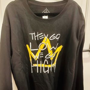 Plus Size Sweater Graffiti Print with Crown “They Go Low We Go High” Size 2X